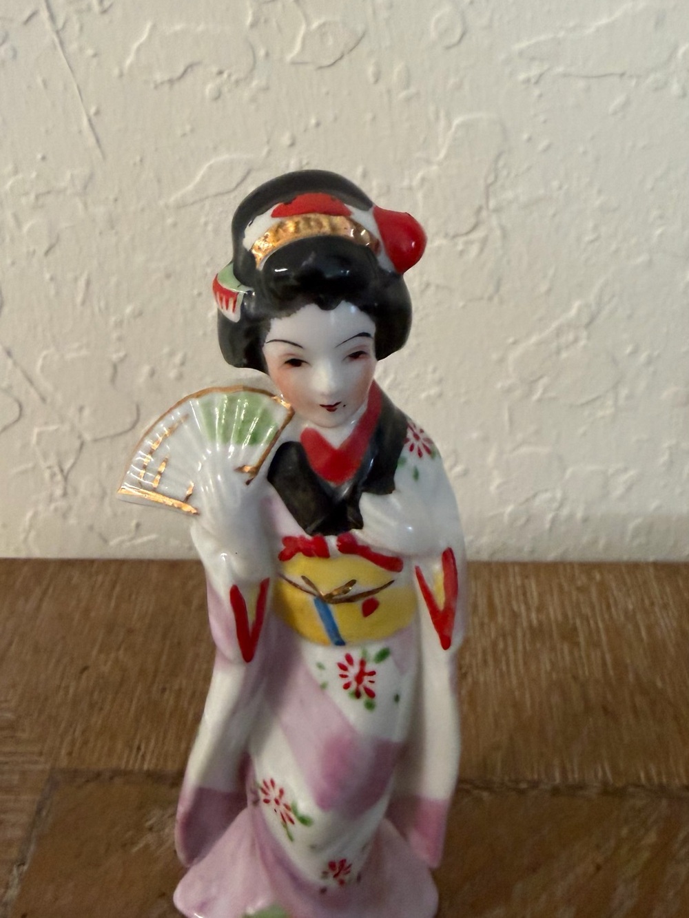 Ada Porcelain Geisha Figurine in White, Pink, Yellow and Black